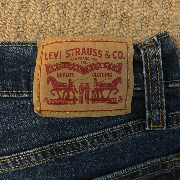 Levi's Wedgie Straight Dark Blue Women's Jeans. EUC - Picture 2 of 3